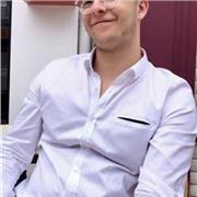 Professeur passionné par l'Histoire, les cours visent des lycées/étudiants cherchant à améliorer leur niveau ou à préparer les différents concours des IEPs